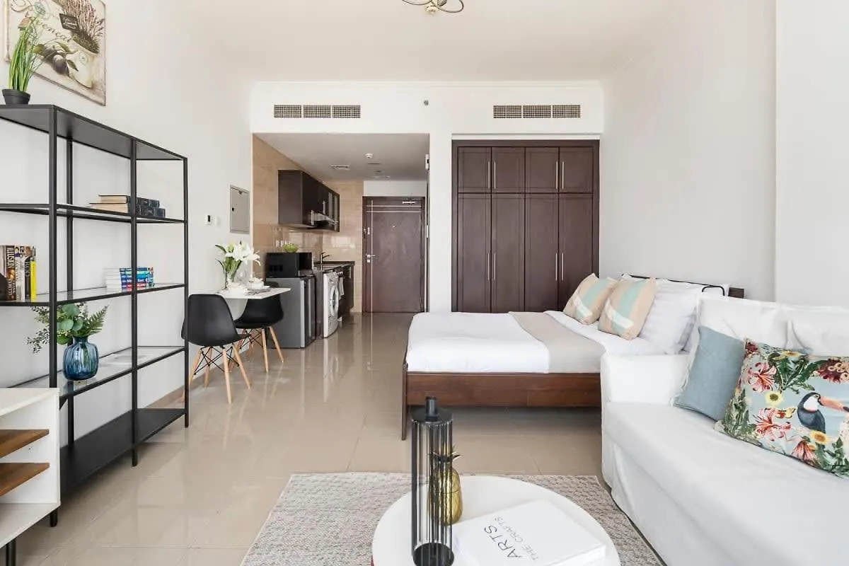 Apartment Frank Porter - Siraj Tower Dubai
